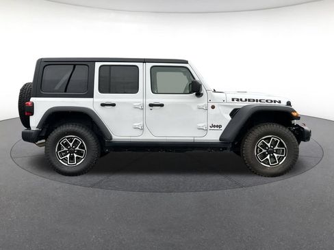 Used 2024 Jeep Wrangler Unlimited Rubicon AWD/4WD image 7