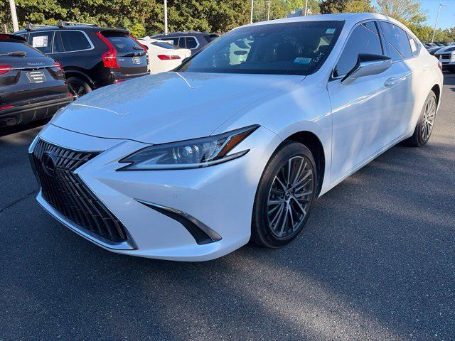 Used 2023 Lexus ES 250 w/ Premium Package AWD/4WD image 3