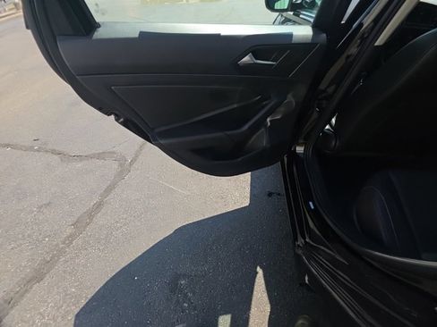 Used 2019 Volkswagen Jetta SE FWD image 24