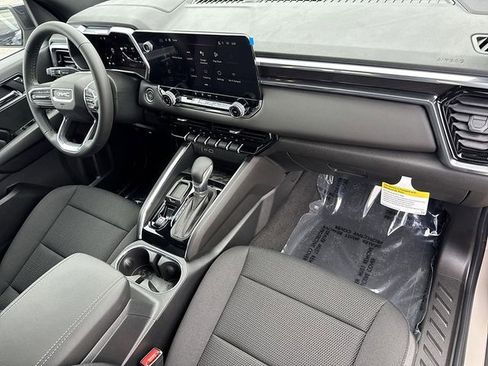 New 2026 GMC Canyon Elevation w/ LPO, Black Badging Package RWD image 27