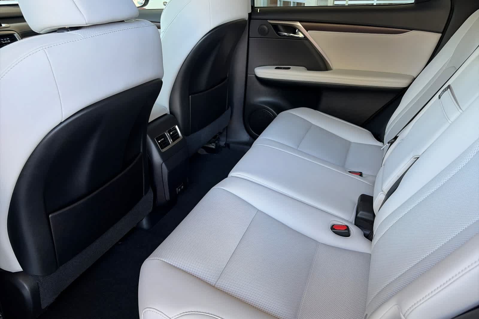 Used 2022 Lexus RX 350 FWD w/ Premium Package image 2