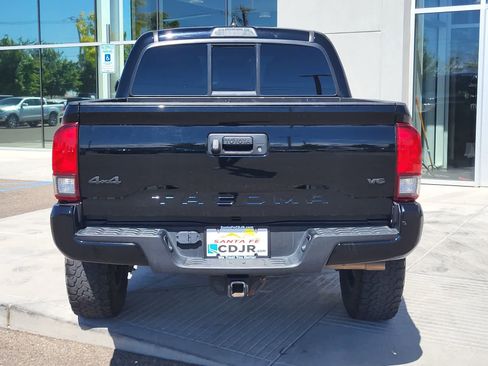 Used 2021 Toyota Tacoma SR AWD/4WD image 6