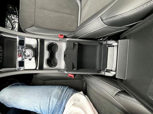 New 2025 Jeep Grand Cherokee Altitude image 29