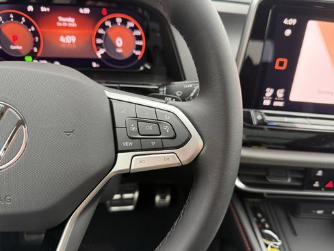New 2026 Volkswagen Atlas Peak Edition AWD/4WD image 19