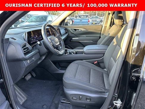 Certified 2025 Chevrolet Traverse LT image 20