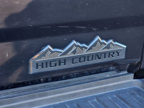 Used 2019 Chevrolet Silverado 2500 High Country w/ Duramax Plus Package image 13