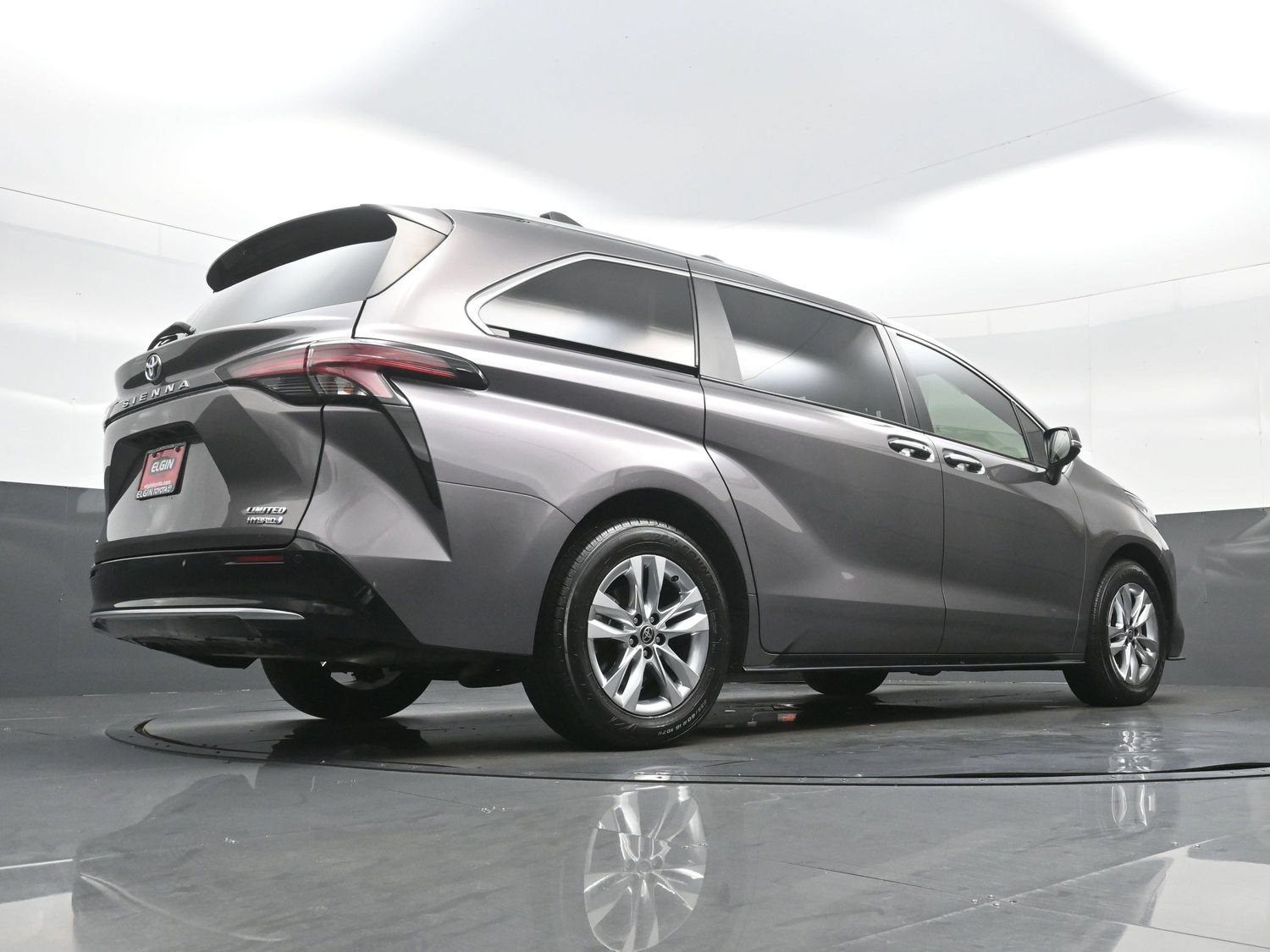 Used 2022 Toyota Sienna Limited AWD/4WD image 34