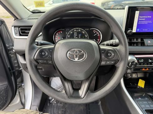 Used 2024 Toyota RAV4 XLE AWD/4WD image 24