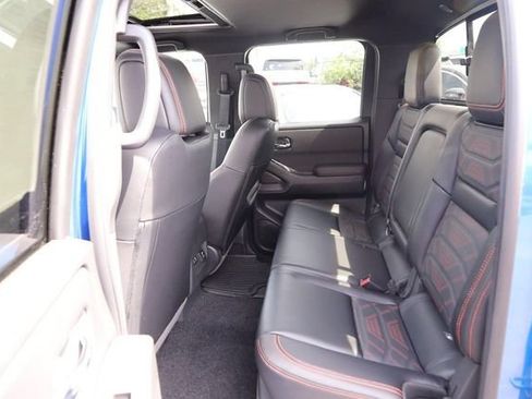 Certified 2025 Nissan Frontier PRO-4X w/ Pro Premium Package AWD/4WD image 10