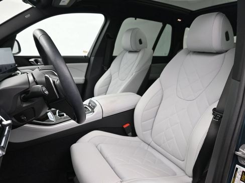 Used 2024 BMW X5 xDrive50e w/ Premium Package AWD/4WD image 5