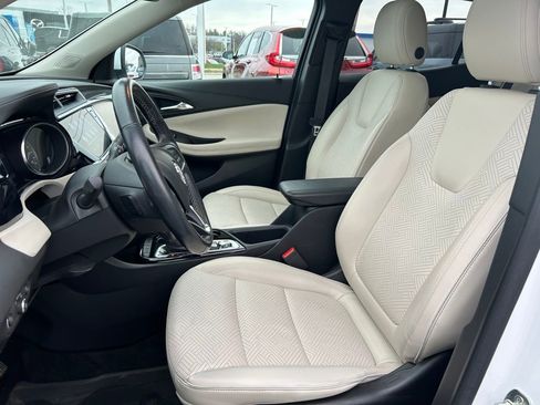 Used 2023 Buick Encore GX Essence w/ Experience Buick Package image 24