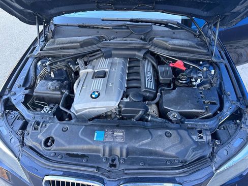 Used 2006 BMW 530xi Sedan image 24
