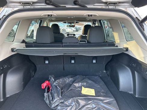 Used 2023 Subaru Forester Premium image 19