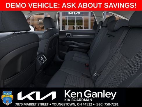 New 2025 Kia Sorento LX image 18