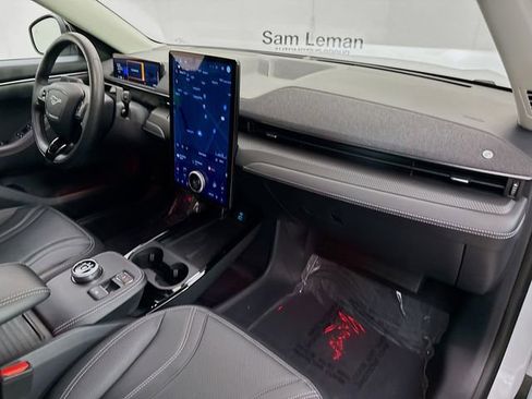 Used 2023 Ford Mustang Mach-E Premium image 30