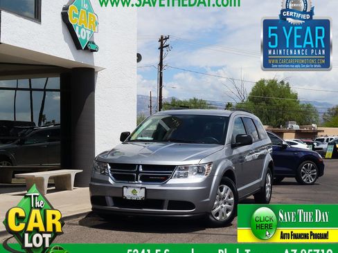 Used 2020 Dodge Journey SE image 1