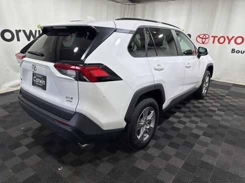 Used 2025 Toyota RAV4 XLE AWD/4WD image 8