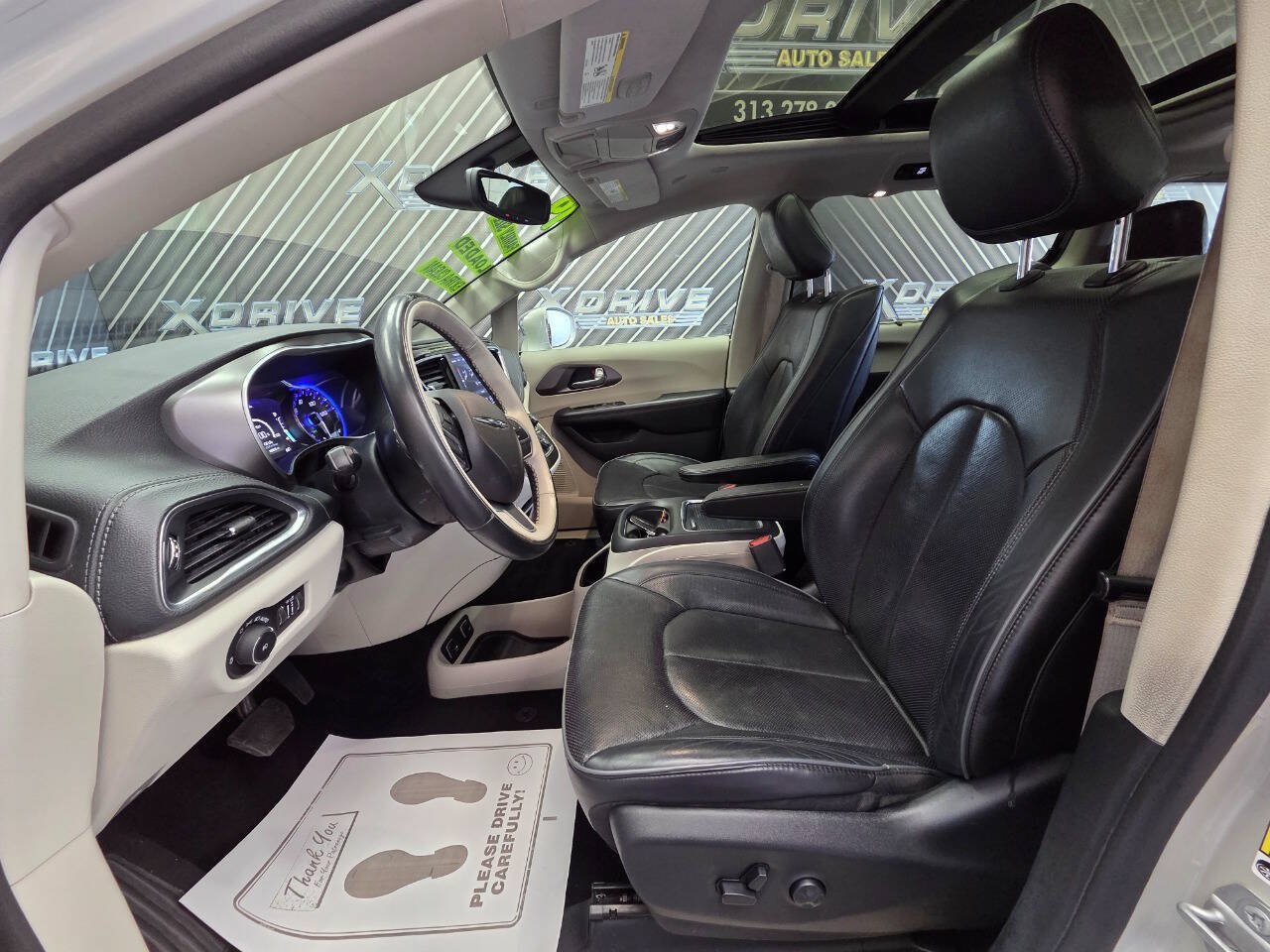 Used 2019 Chrysler Pacifica Limited FWD image 18