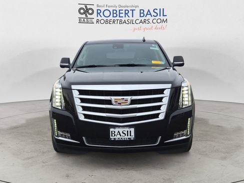 Used 2020 Cadillac Escalade Premium Luxury image 8