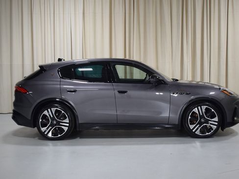 New 2025 Maserati Grecale Folgore image 17