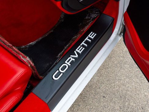 Used 1995 Chevrolet Corvette Convertible RWD image 25