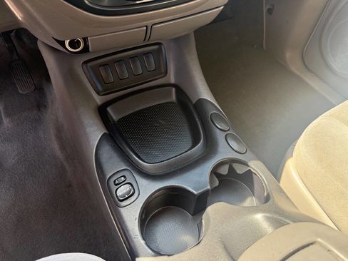 Used 2006 Toyota Sequoia SR5 image 20