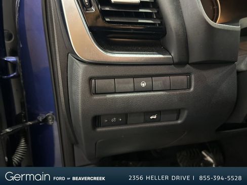 Used 2023 Nissan Rogue SV w/ SV Premium Package image 16