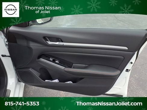 New 2025 Nissan Altima 2.5 SR w/ SR Premium Package image 21