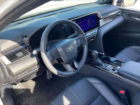 Used 2025 Toyota Camry XSE image 18