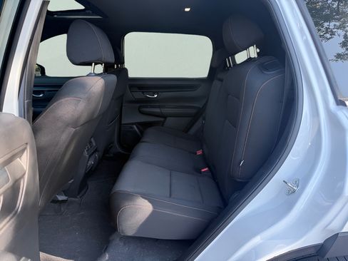Used 2023 Honda CR-V Sport image 11