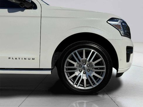 Used 2024 Ford Expedition Platinum image 64