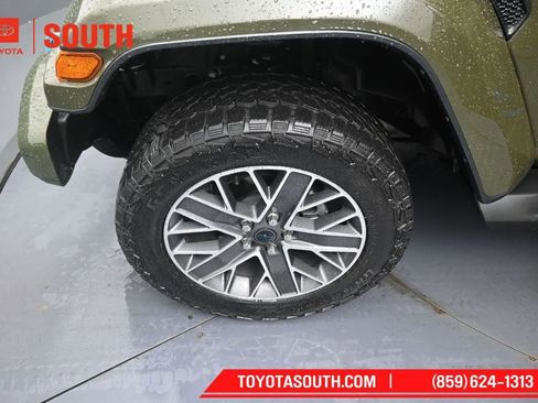 Used 2024 Jeep Wrangler High Altitude AWD/4WD image 34