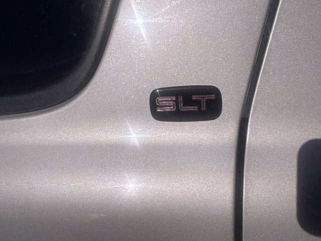 Used 2005 GMC Yukon SLT w/ SLT Preferred Equipment Group AWD/4WD image 31