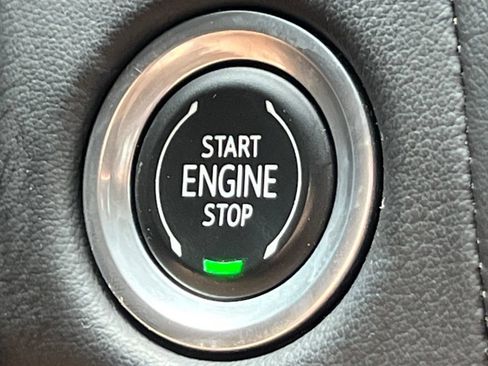 Used 2021 Chevrolet Suburban Z71 w/ Max Trailering Package AWD/4WD image 32
