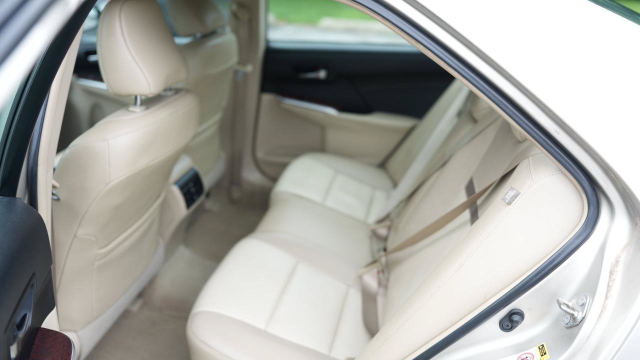 Used 2014 Toyota Camry XLE FWD image 22