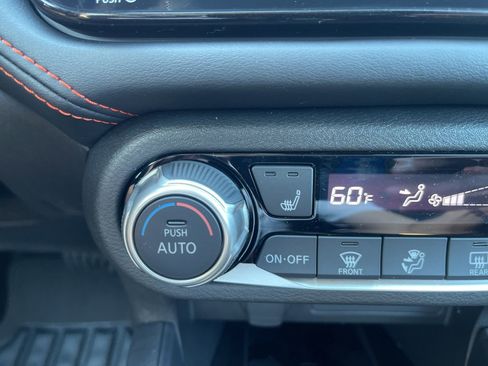 New 2025 Nissan Versa SR image 24