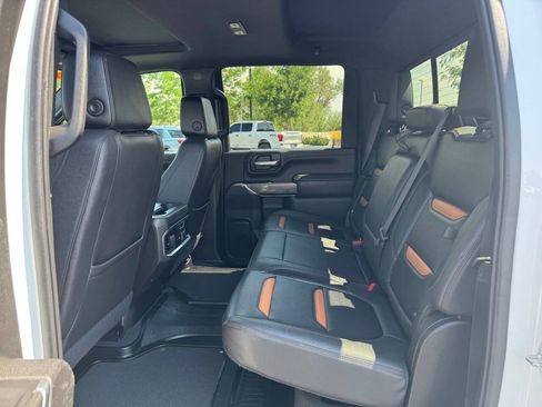 Used 2023 GMC Sierra 3500 AT4 w/ AT4 Premium Plus Package AWD/4WD image 31