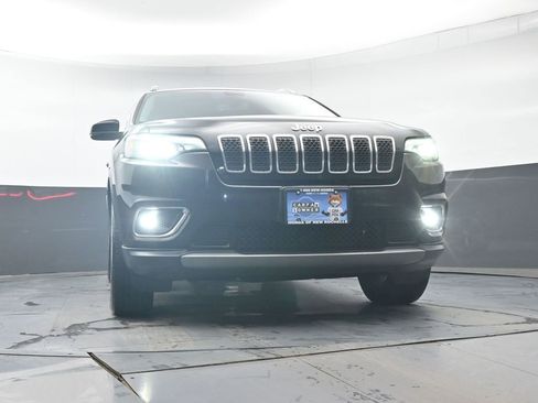 Used 2019 Jeep Cherokee Limited image 33