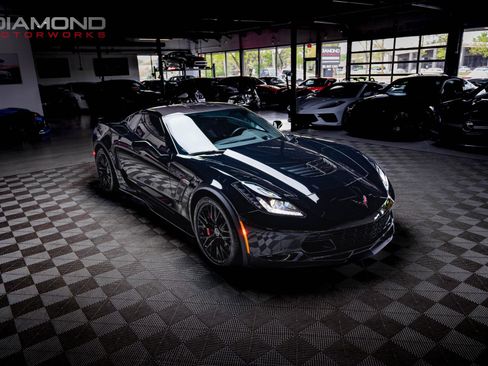 Used 2015 Chevrolet Corvette Z06 w/ 3LZ Preferred Equipment Group RWD image 50