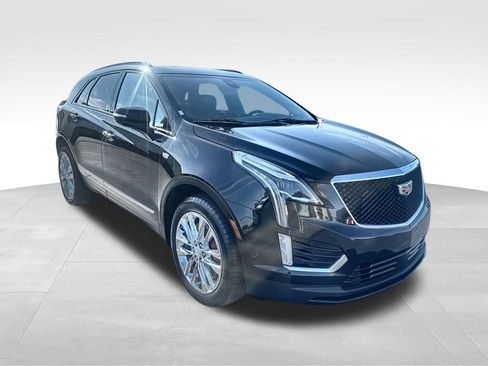 Used 2023 Cadillac XT5 Sportv w/ Technology Package AWD/4WD image 2