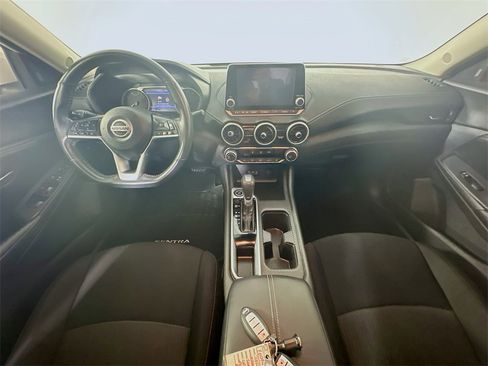 Used 2023 Nissan Sentra SV image 10