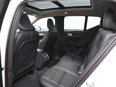 New 2025 Volvo XC40 B5 Plus w/ Protection Package Premier image 23