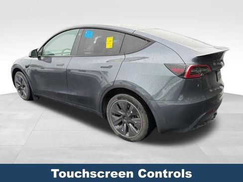 Used 2023 Tesla Model Y Long Range AWD/4WD image 5