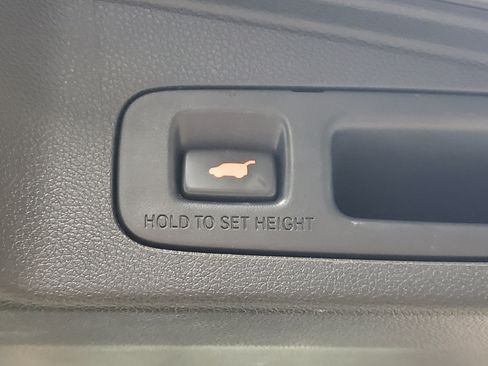 Certified 2017 Honda CR-V Touring image 10
