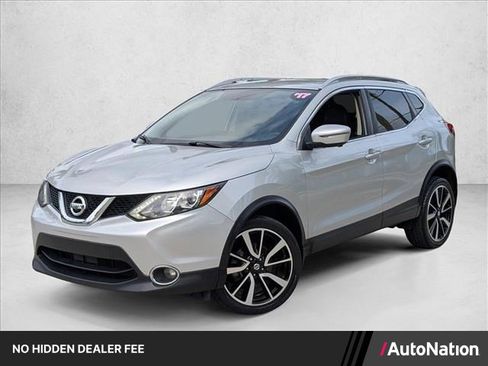 Used 2017 Nissan Rogue Sport SL FWD image 1