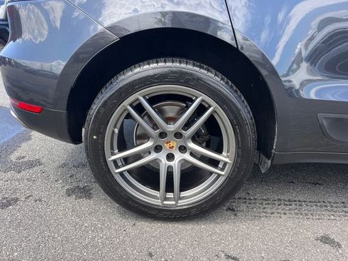 Used 2019 Porsche Macan AWD/4WD image 35