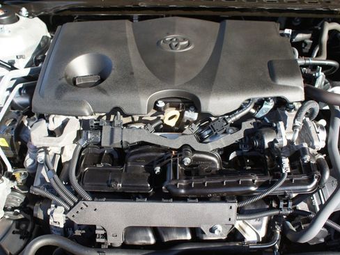 Used 2023 Toyota Camry XSE image 26