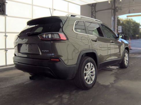 Used 2019 Jeep Cherokee Latitude w/ Popular Appearance Group AWD/4WD image 2