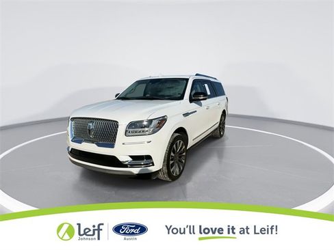 Used 2020 Lincoln Navigator L Reserve image 4