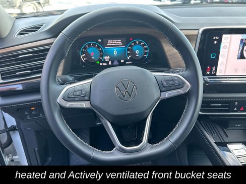 Used 2025 Volkswagen Atlas SE image 15
